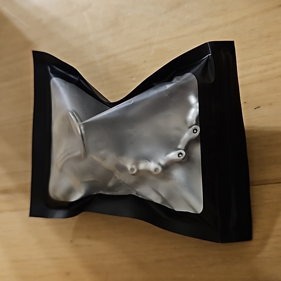 Movable Scorpion Ring Punk Jewelry Fingertip - Picture 4 of 4